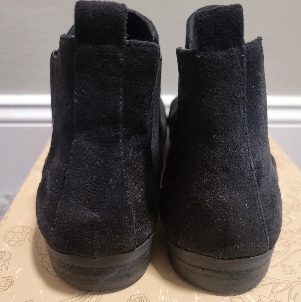 Booties - Picture 3 of 3